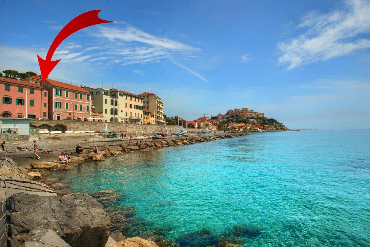 Casa A 2 Passi Dal Mare Con Patio Privato Villa Imperia Dış mekan fotoğraf