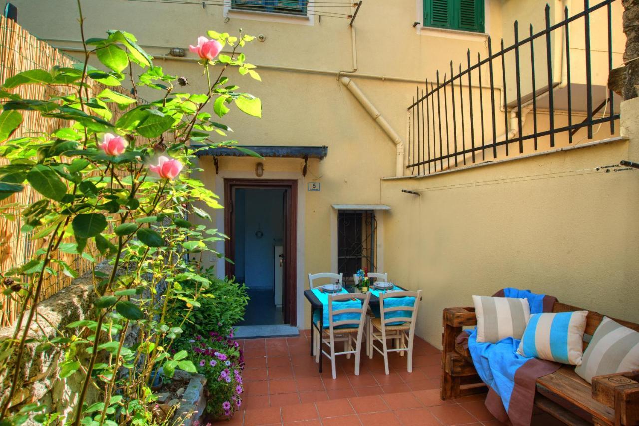Casa A 2 Passi Dal Mare Con Patio Privato Villa Imperia Dış mekan fotoğraf